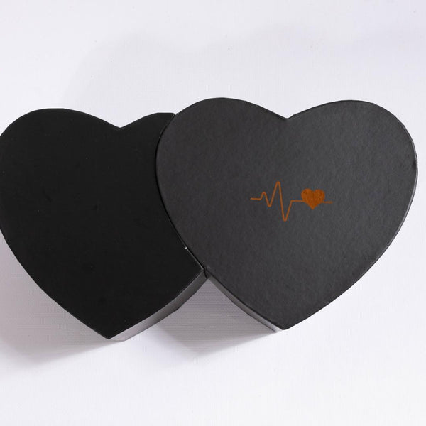 Heart-shaped opening box with Ferrero